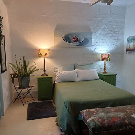 סטלנבוש The Farmhouse B&B מראה חיצוני תמונה